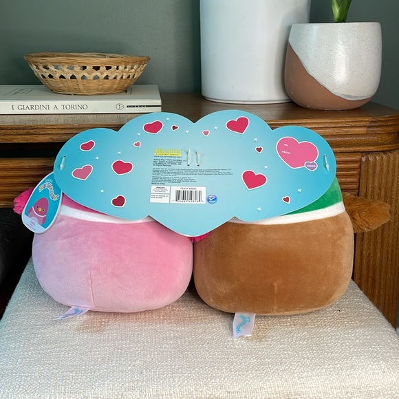 Della & Avery Squishmallows - Picture 2 of 4